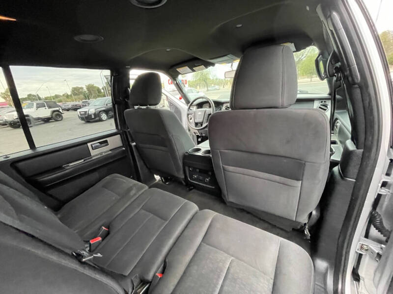 2017 Ford Expedition EL XLT