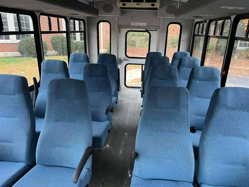 2006 Ford E-Series E-450 SD