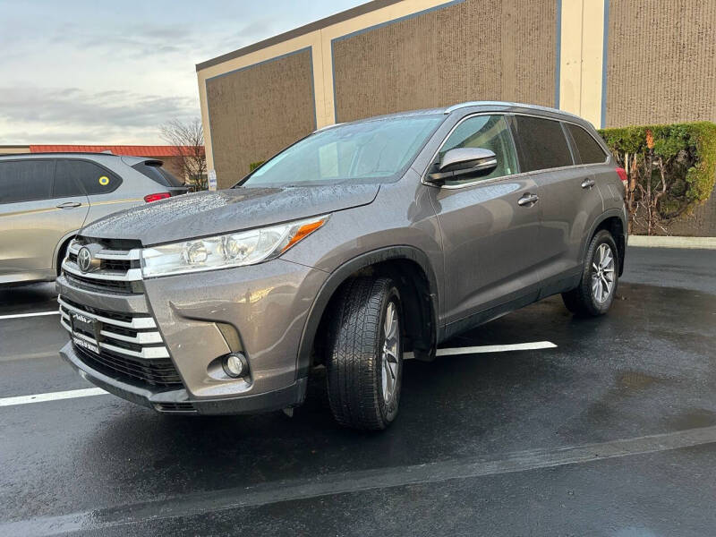 2019 Toyota Highlander for sale at Exelon Auto Sales in Auburn WA