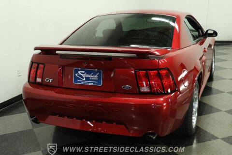 2004 Ford Mustang GT Deluxe