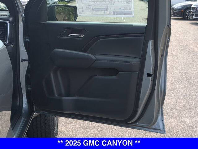 2025 GMC Canyon Elevation