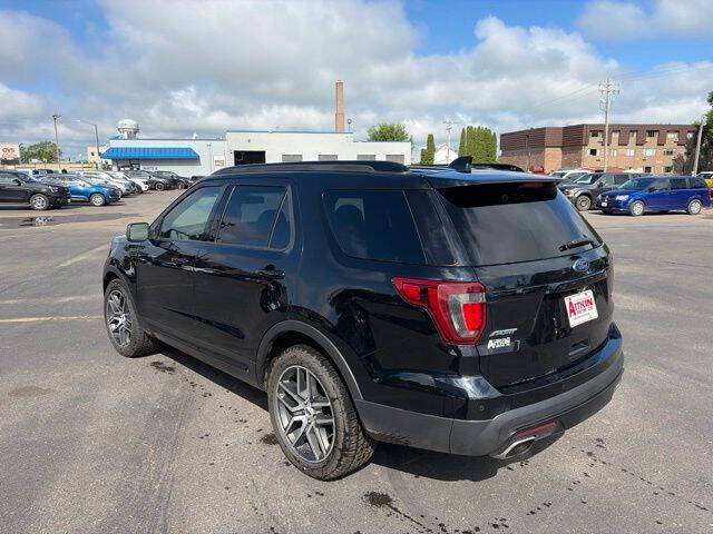 2017 Ford Explorer Sport