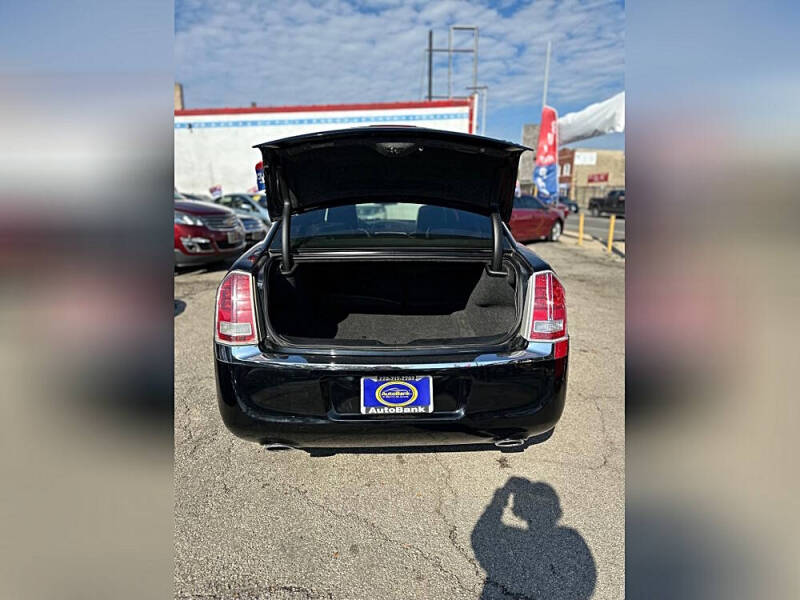 2011 Chrysler 300 Limited