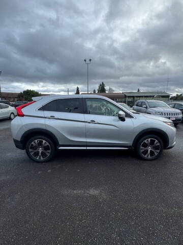 2020 Mitsubishi Eclipse Cross SE