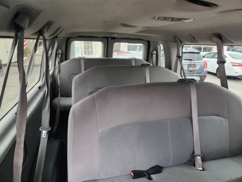 2014 Ford E-Series E-350 SD XLT