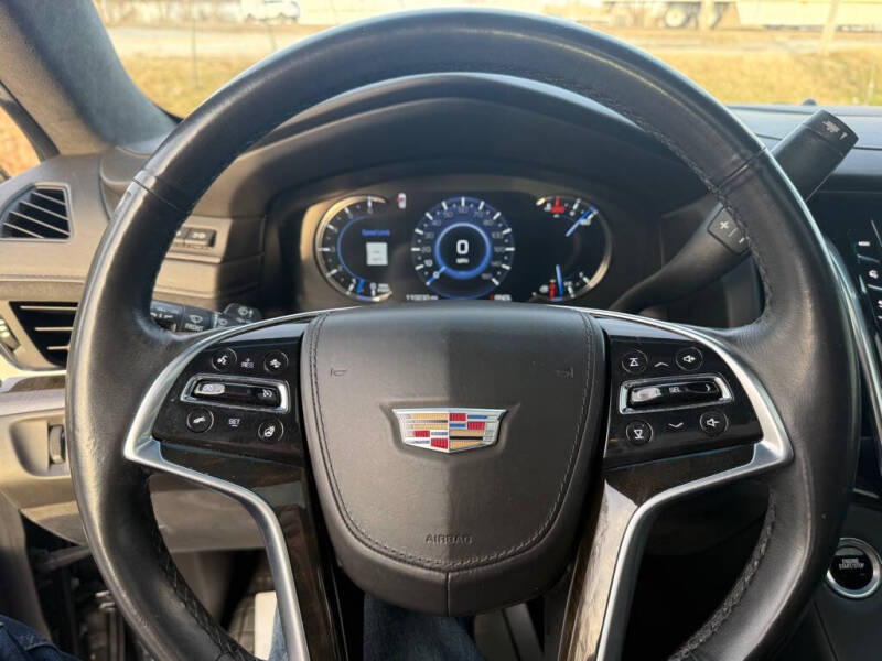 2017 Cadillac Escalade Platinum