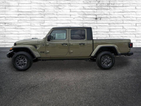 2025 Jeep Gladiator Sport S