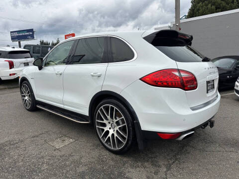 2013 Porsche Cayenne S Hybrid