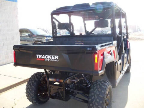 2023 Tracker 800 SX CREW