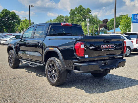 2024 GMC Canyon Elevation