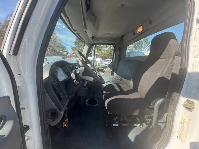 2007 Freightliner M2 106