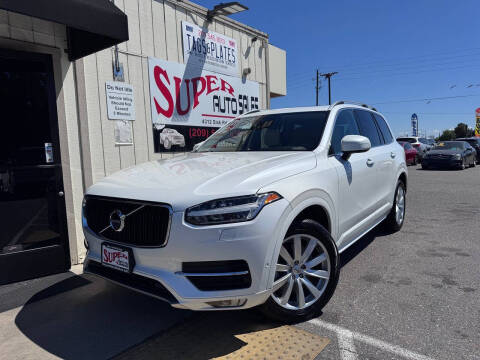 2016 Volvo XC90 T6 Momentum