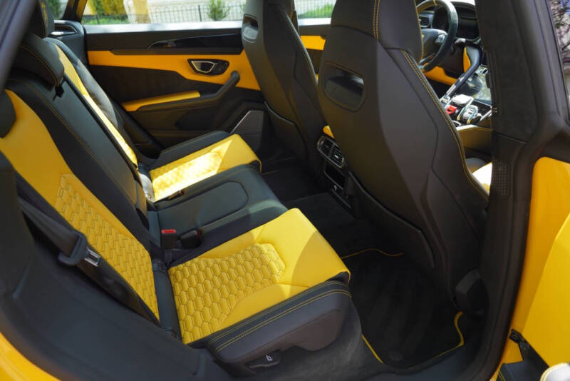 2022 Lamborghini Urus