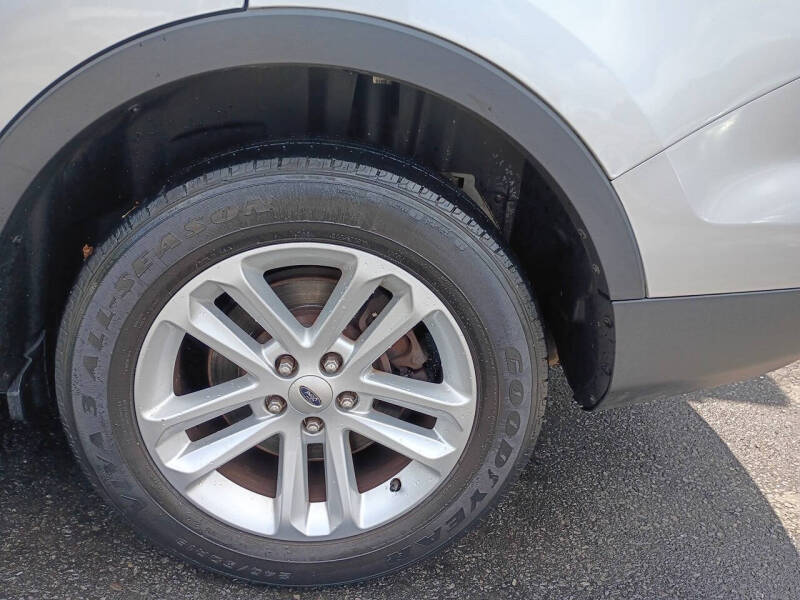 2015 Ford Explorer