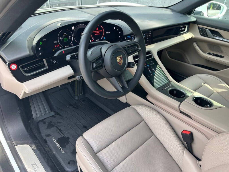 2025 Porsche Taycan
