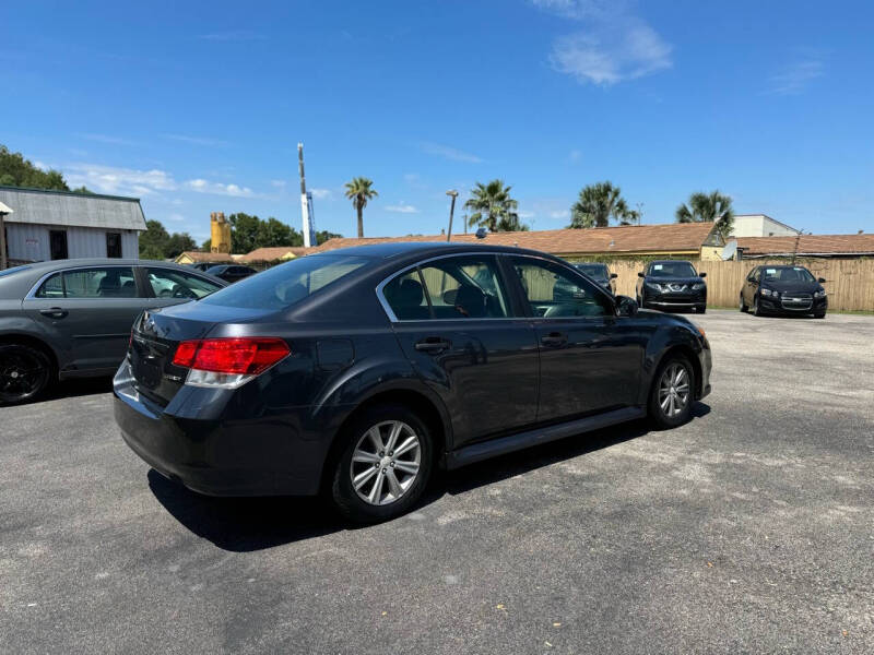 2010 Subaru Legacy I Premium photo 8