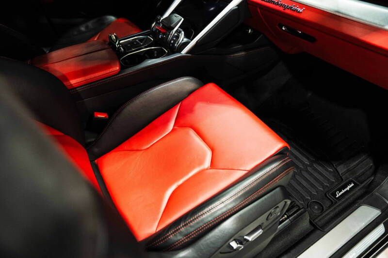 2022 Lamborghini Urus