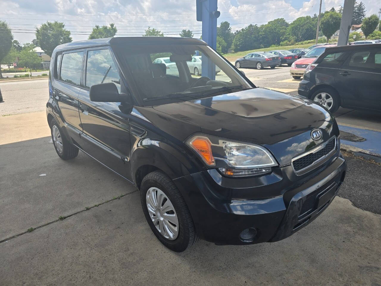 2010 Kia Soul for sale at QUEENSGATE AUTO SALES in York, PA