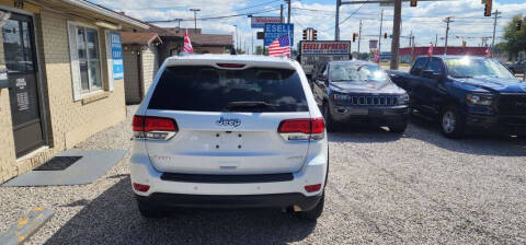 2020 Jeep Grand Cherokee Laredo