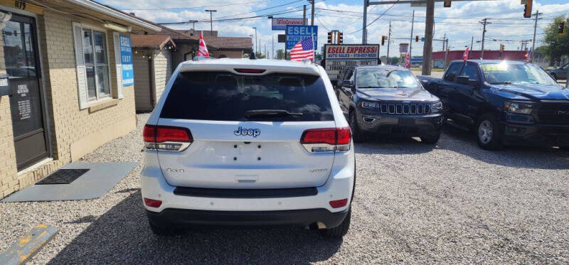 2020 Jeep Grand Cherokee Laredo