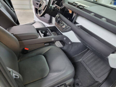 2023 Land Rover Defender 110 30th Anniversary Edition