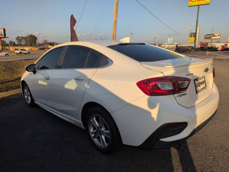 2017 Chevrolet Cruze LT Auto