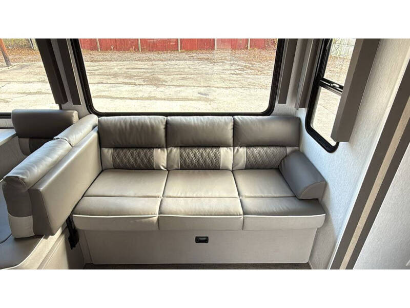 2023 Wildwood 29VBUD