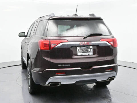 2017 GMC Acadia Denali