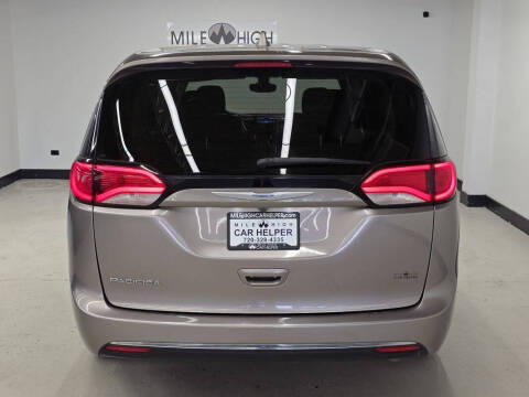 2017 Chrysler Pacifica Touring Plus
