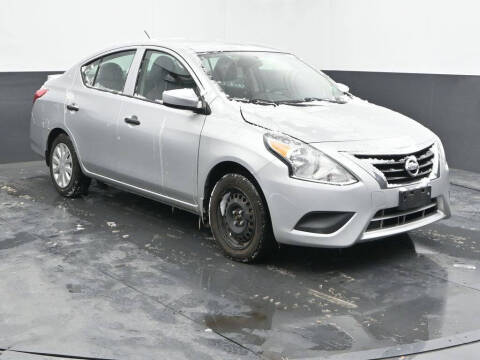 2019 Nissan Versa S Plus