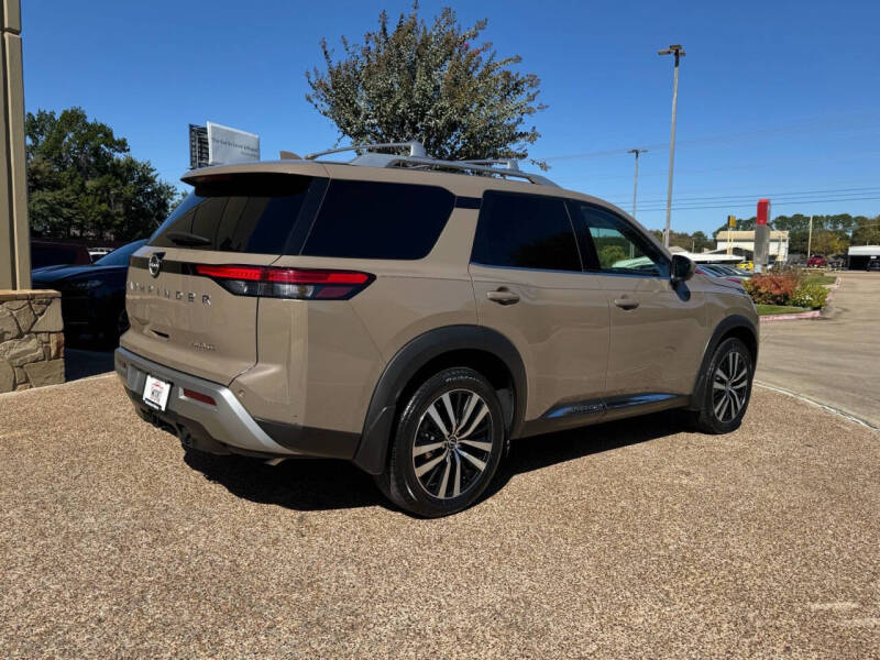 2024 Nissan Pathfinder Platinum