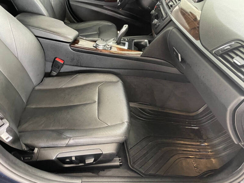 2015 BMW 3 Series 328i xDrive