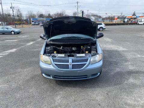2005 Dodge Grand Caravan SE