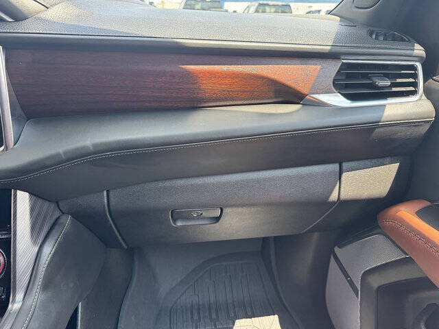 2023 GMC Yukon Denali Ultimate