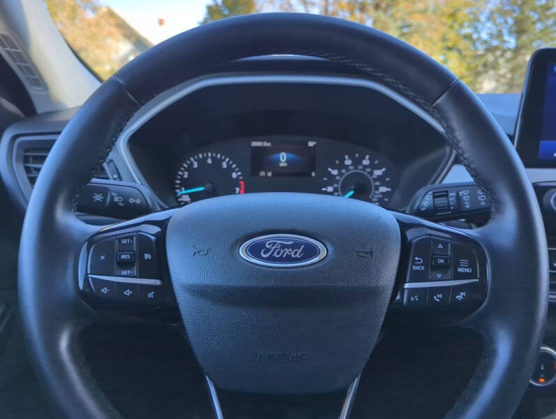 2022 Ford Escape SE