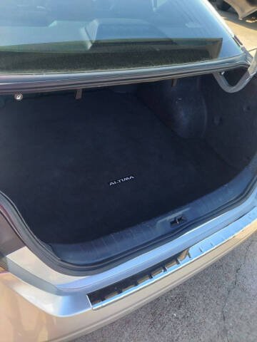 2021 Nissan Altima 2.0 SR