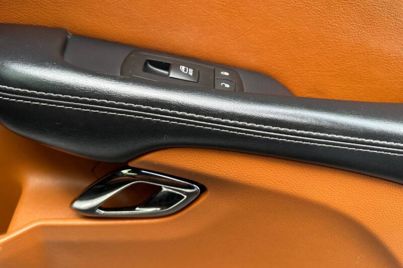 2015 Dodge Challenger SRT Hellcat