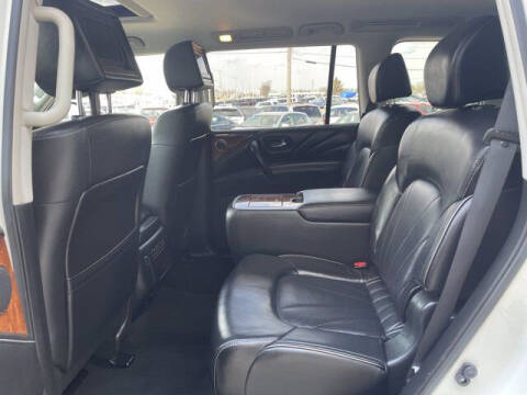 2016 Infiniti QX80