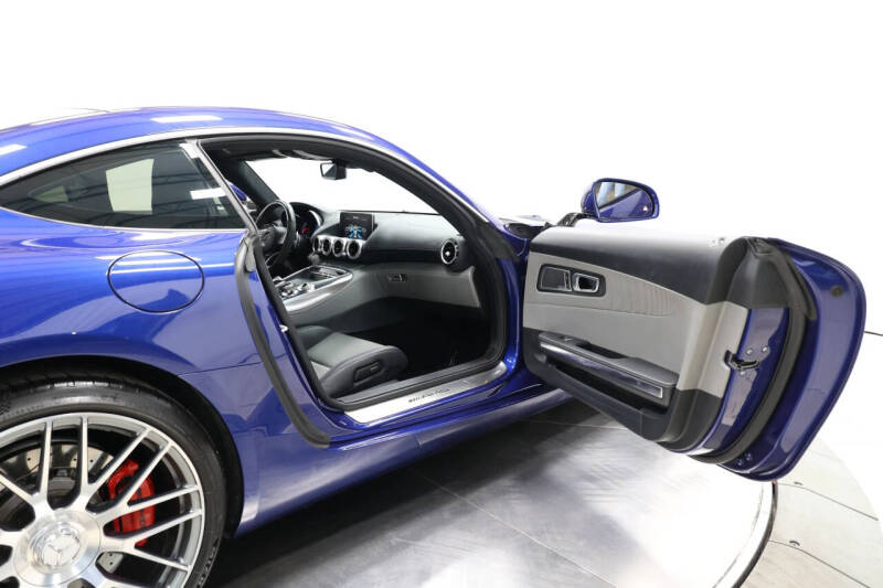 2016 Mercedes-Benz AMG GT S