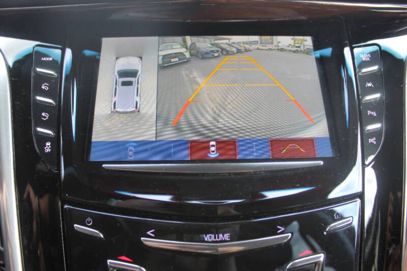 2017 Cadillac Escalade Luxury