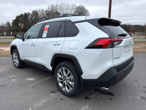 2025 Toyota RAV4 XLE Premium