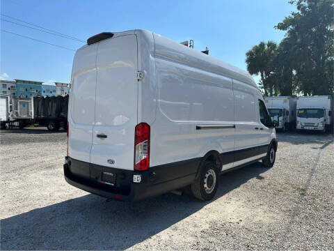 2023 Ford Transit 250