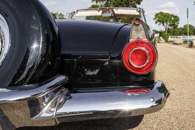 1956 Ford Thunderbird