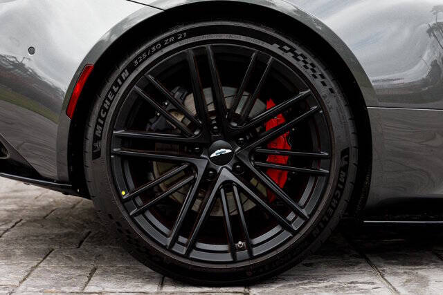 2024 Aston Martin DB12 V8