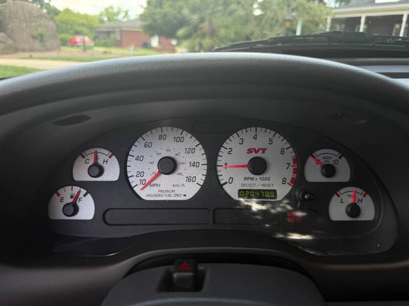 2004 Ford Mustang SVT Cobra