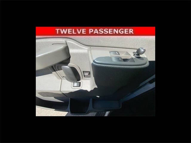 2022 Chevrolet Express LS 3500