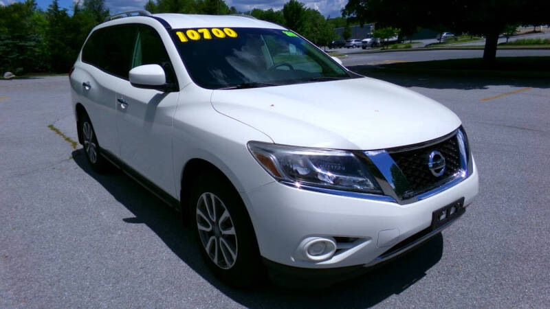2016 Nissan Pathfinder S