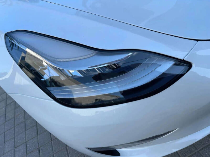 2020 Tesla Model 3 Standard Range Plus