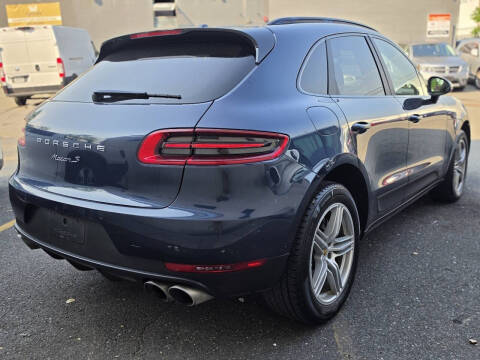 2016 Porsche Macan S
