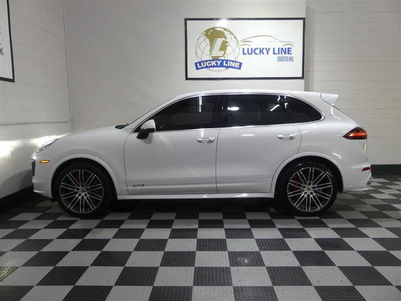 2016 Porsche Cayenne GTS